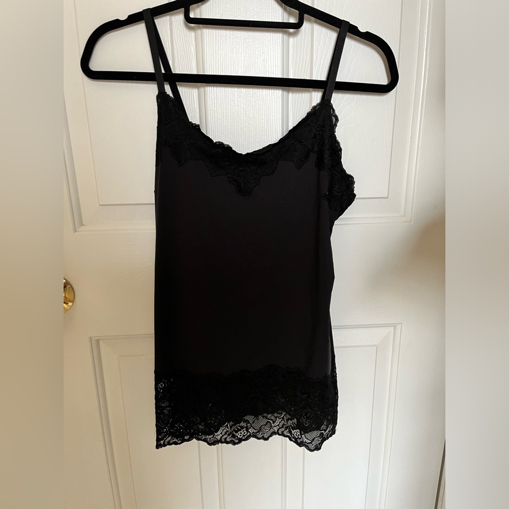 Women’s Size Medium Soma Blqck Top